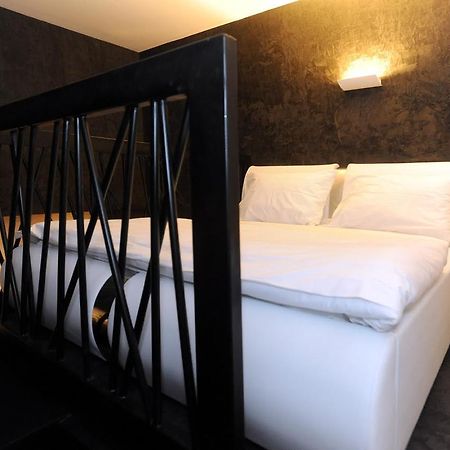 B&B Beo-River Sajmiste Zewnętrze zdjęcie