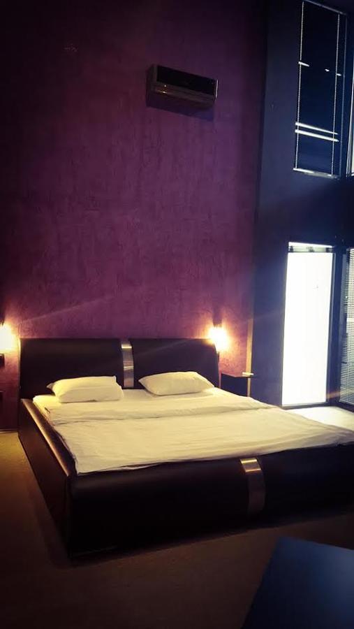 B&B Beo-River Sajmiste Zewnętrze zdjęcie